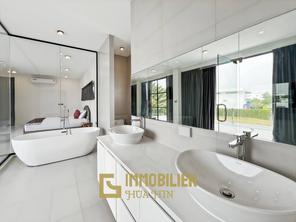 320 qm Wohnfläche / 4 Schlafzimmer + 4 Bäder / 712 qm Grundstück