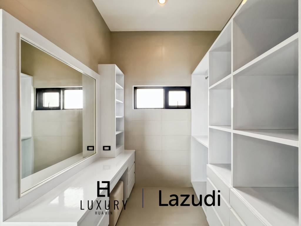 712 平方米 4 床 4 洗澡 别墅 对于 销售