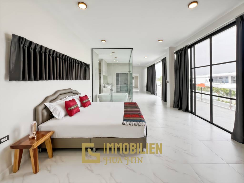 320 qm Wohnfläche / 4 Schlafzimmer + 4 Bäder / 712 qm Grundstück