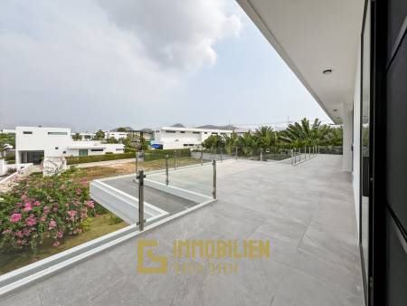 320 qm Wohnfläche / 4 Schlafzimmer + 4 Bäder / 712 qm Grundstück