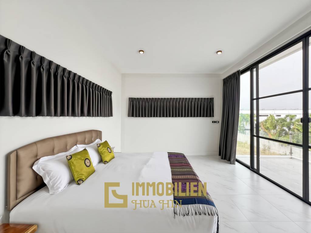 320 qm Wohnfläche / 4 Schlafzimmer + 4 Bäder / 712 qm Grundstück