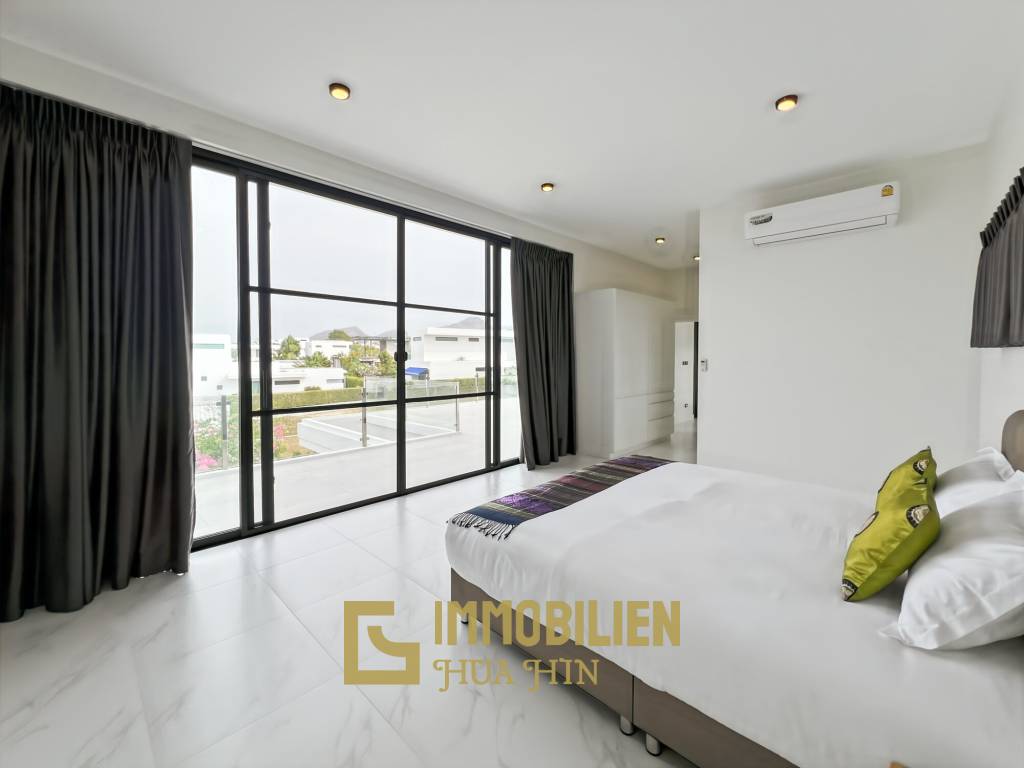 320 qm Wohnfläche / 4 Schlafzimmer + 4 Bäder / 712 qm Grundstück