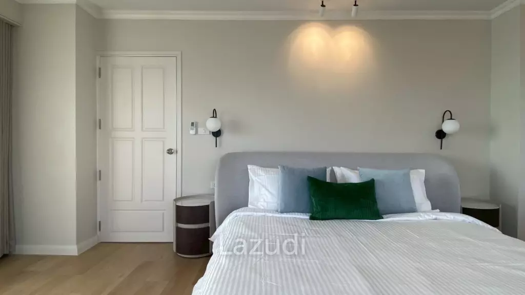 Ultra-Spacious Sea View Living 3-Bedroom Residence