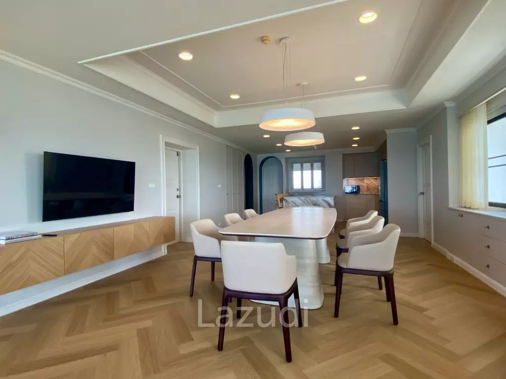 Ultra-Spacious Sea View Living 3-Bedroom Residence