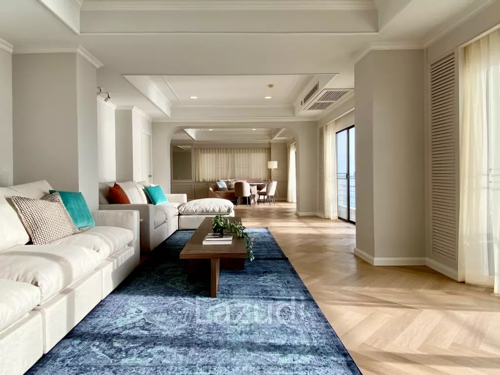 Ultra-Spacious Sea View Living 3-Bedroom Residence