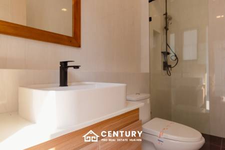 New Modern Pool Courtyard Villa in Wang Phong Pran Buri