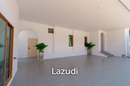 New Modern Pool Courtyard Villa in Wang Phong Pran Buri