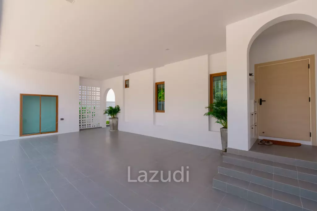 New Modern Pool Courtyard Villa in Wang Phong Pran Buri