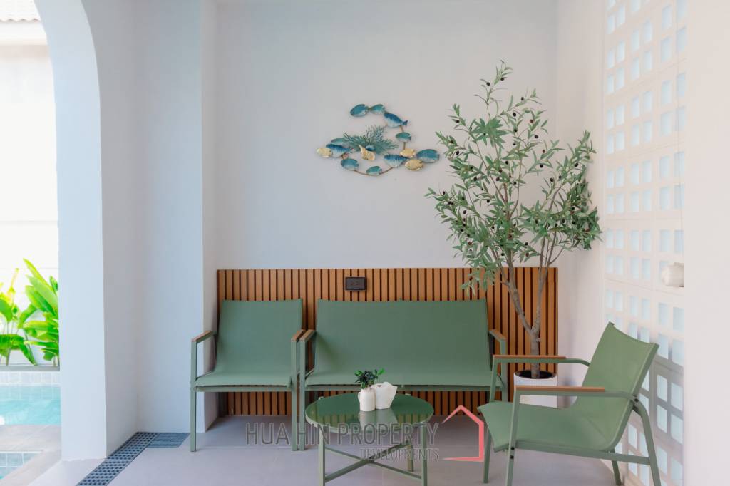 New Modern Pool Courtyard Villa in Wang Phong Pran Buri