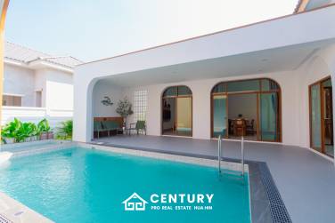 New Modern Pool Courtyard Villa in Wang Phong Pran Buri