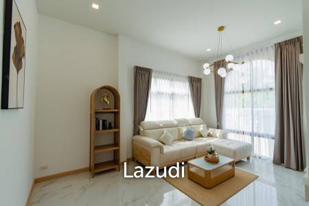 New Modern Pool Courtyard Villa in Wang Phong Pran Buri