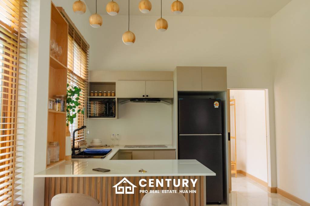 New Modern Pool Courtyard Villa in Wang Phong Pran Buri