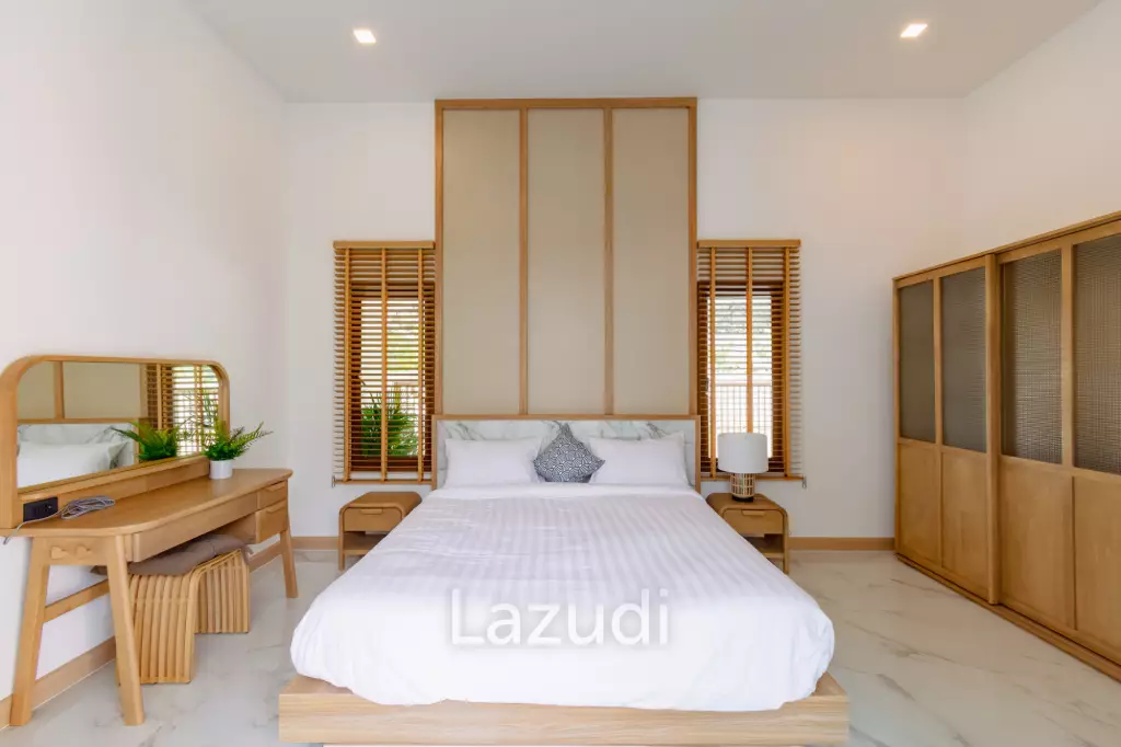 New Modern Pool Courtyard Villa in Wang Phong Pran Buri