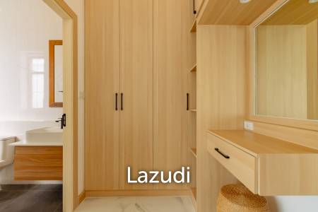 New Modern Pool Courtyard Villa in Wang Phong Pran Buri