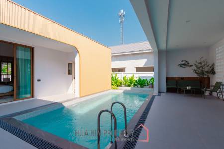 New Modern Pool Courtyard Villa in Wang Phong Pran Buri