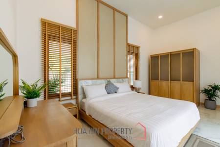 New Modern Pool Courtyard Villa in Wang Phong Pran Buri