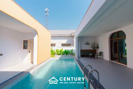New Modern Pool Courtyard Villa in Wang Phong Pran Buri