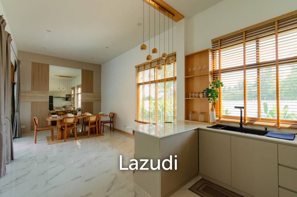 New Modern Pool Courtyard Villa in Wang Phong Pran Buri