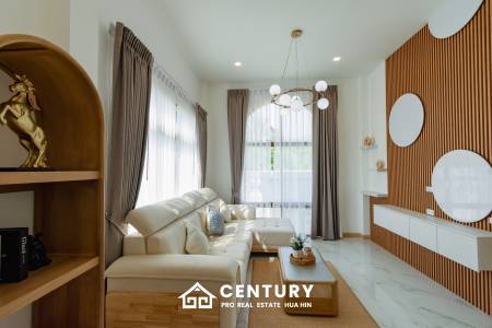 New Modern Pool Courtyard Villa in Wang Phong Pran Buri