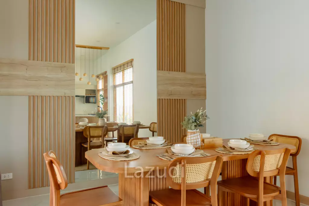New Modern Pool Courtyard Villa in Wang Phong Pran Buri