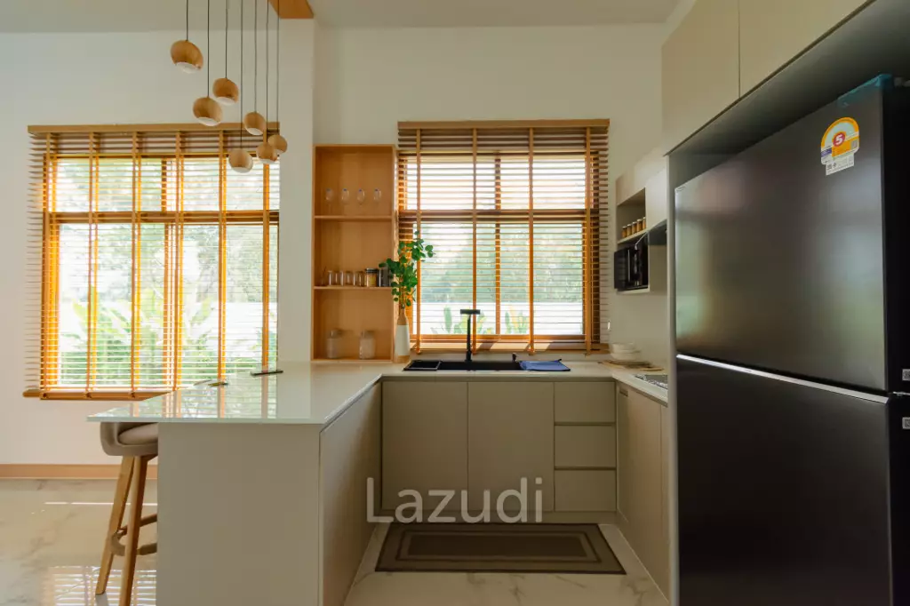 New Modern Pool Courtyard Villa in Wang Phong Pran Buri