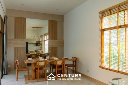 New Modern Pool Courtyard Villa in Wang Phong Pran Buri