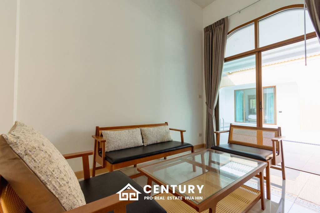 New Modern Pool Courtyard Villa in Wang Phong Pran Buri