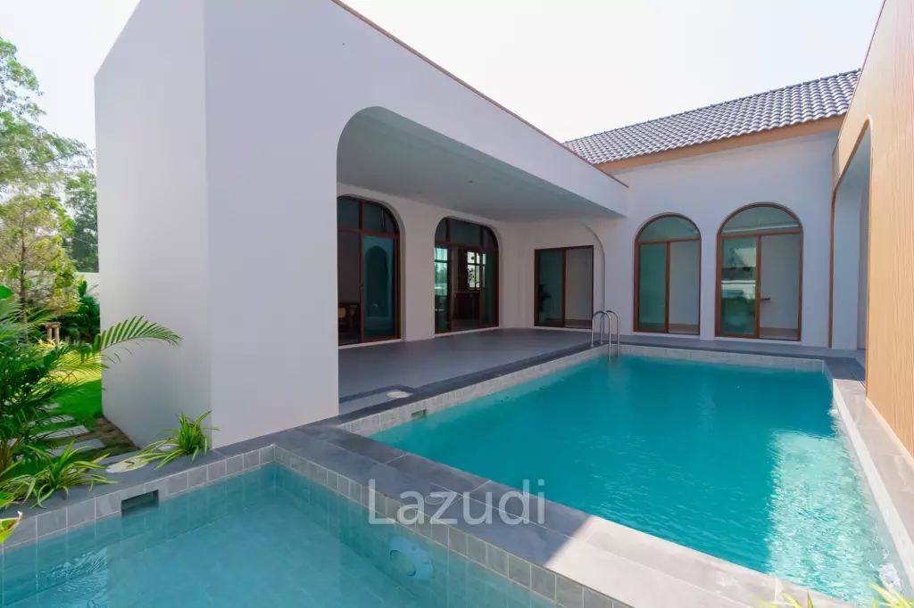New Modern Pool Courtyard Villa in Wang Phong Pran Buri