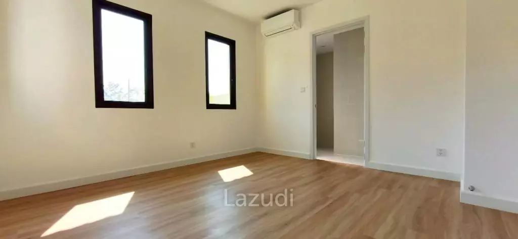 3 Bedroom 4 Bathroom 250 SQ.M. Nusa Chivani