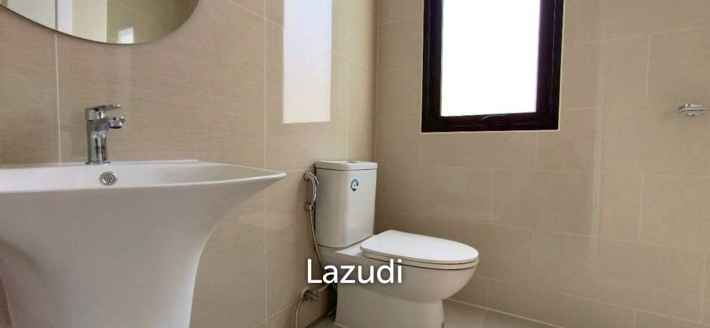 3 Bedroom 4 Bathroom 250 SQ.M. Nusa Chivani