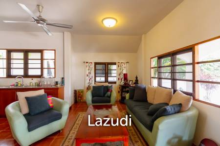 CHARMING ONE-STORY HOUSE IN A QUIET NEIGHBORHOOD