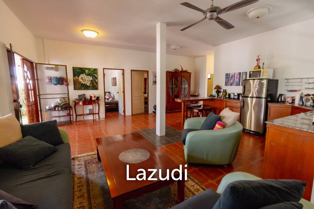 CHARMING ONE-STORY HOUSE IN A QUIET NEIGHBORHOOD