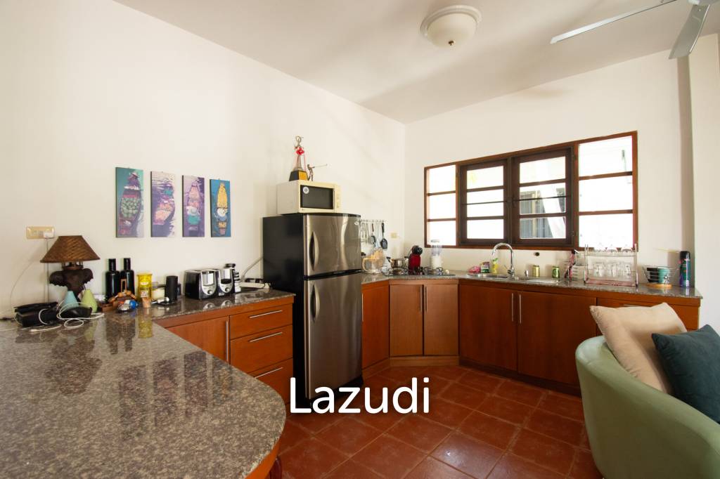 CHARMING ONE-STORY HOUSE IN A QUIET NEIGHBORHOOD