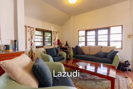 CHARMING ONE-STORY HOUSE IN A QUIET NEIGHBORHOOD