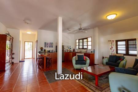 CHARMING ONE-STORY HOUSE IN A QUIET NEIGHBORHOOD