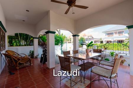 CHARMING ONE-STORY HOUSE IN A QUIET NEIGHBORHOOD