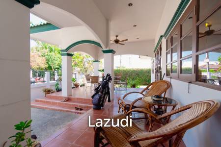 CHARMING ONE-STORY HOUSE IN A QUIET NEIGHBORHOOD