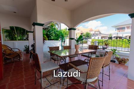 CHARMING ONE-STORY HOUSE IN A QUIET NEIGHBORHOOD