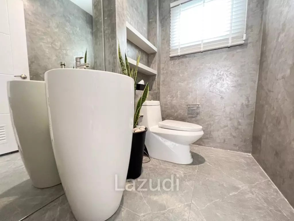 3 Bedroom 3 Bathroom 160 SQ.M. Patta Village