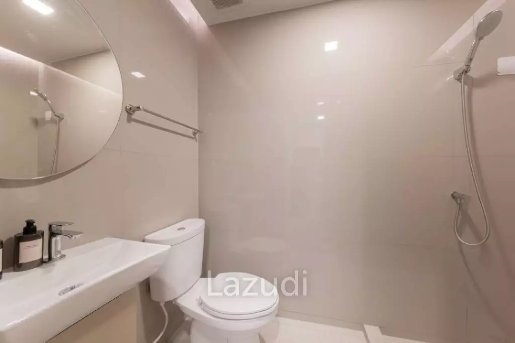 24 sqm modern condo on 12th floor at COBE Ratchada-Rama 9 Huai Khwang