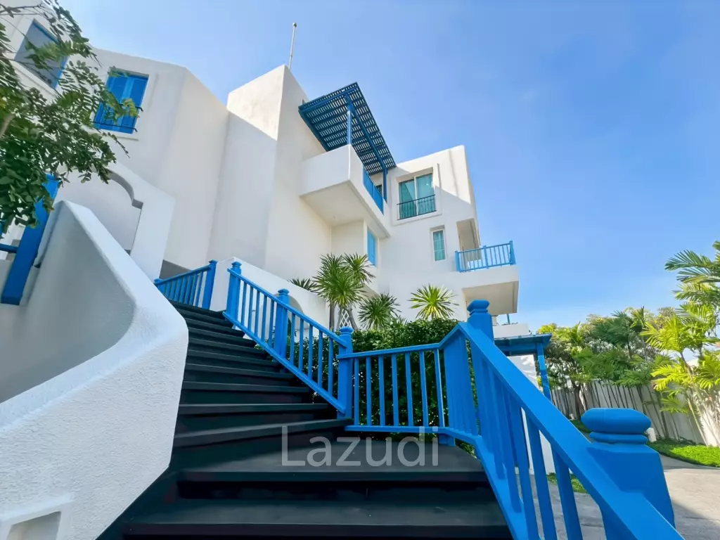 77.5 sqm 2-Bed Beachfront Condo at Chelona Khao Tao