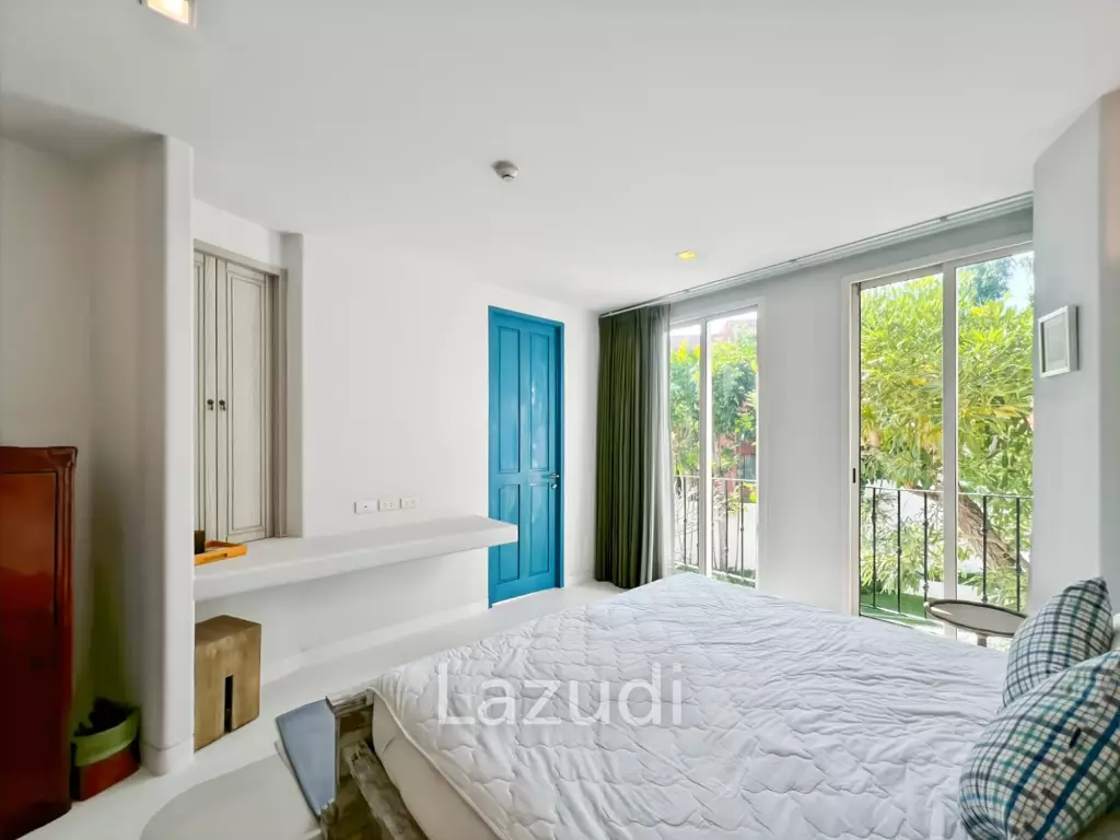 77.5 sqm 2-Bed Beachfront Condo at Chelona Khao Tao