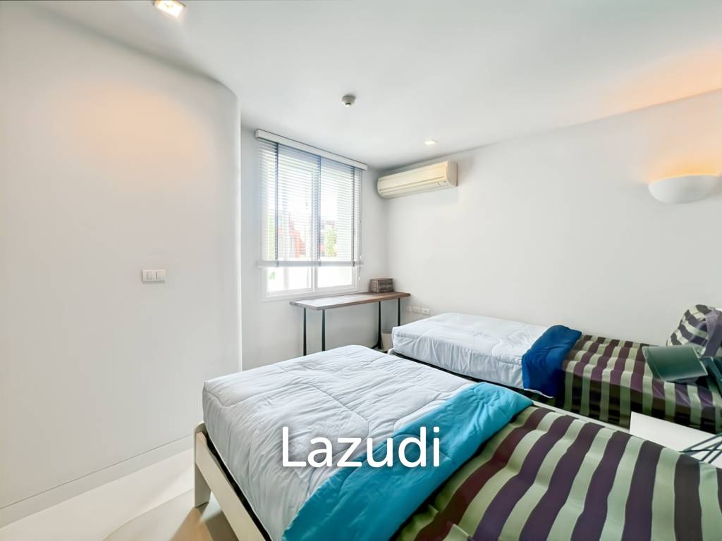 77.5 sqm 2-Bed Beachfront Condo at Chelona Khao Tao