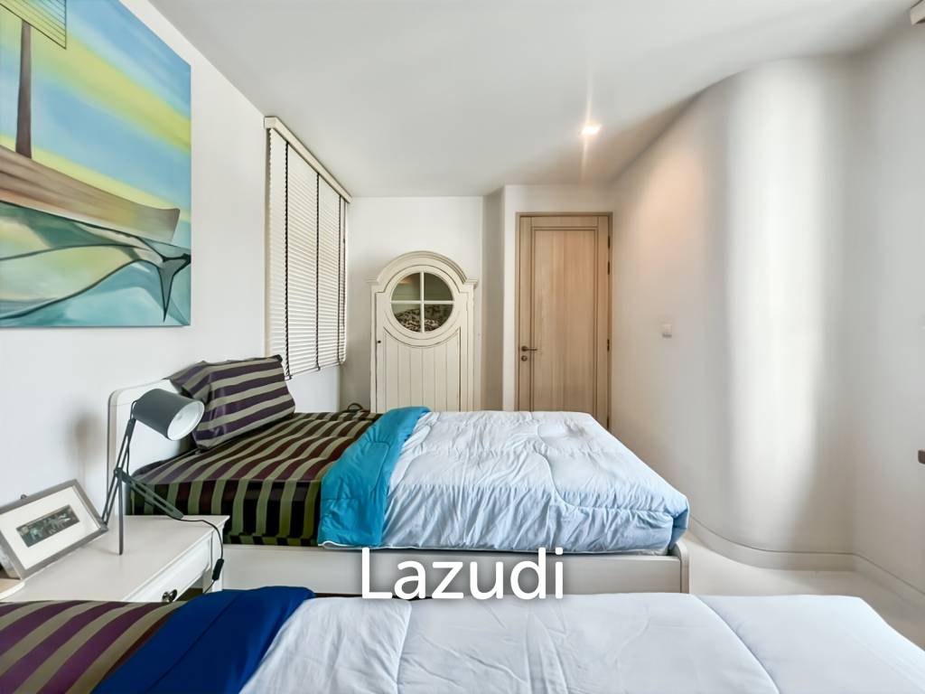 77.5 sqm 2-Bed Beachfront Condo at Chelona Khao Tao