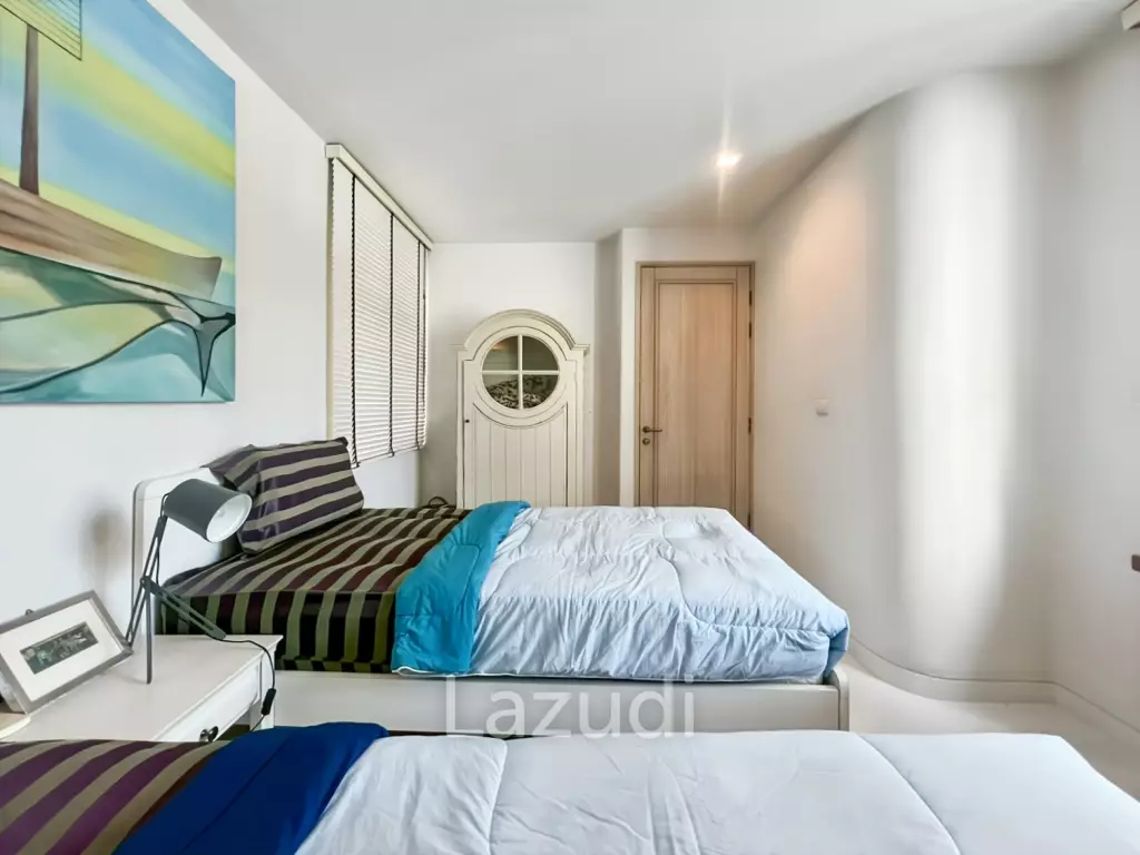 77.5 sqm 2-Bed Beachfront Condo at Chelona Khao Tao
