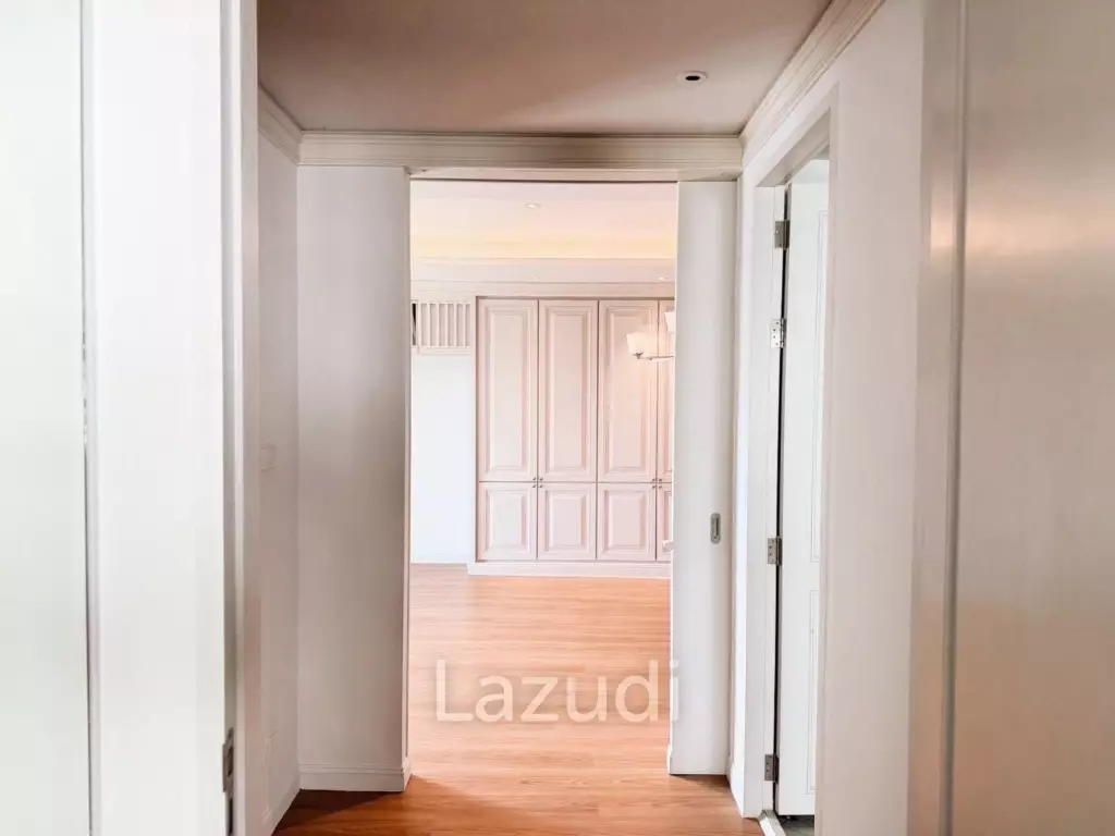 1 Bed 1 Bath 94.1 SQ.M Sathorn Gardens