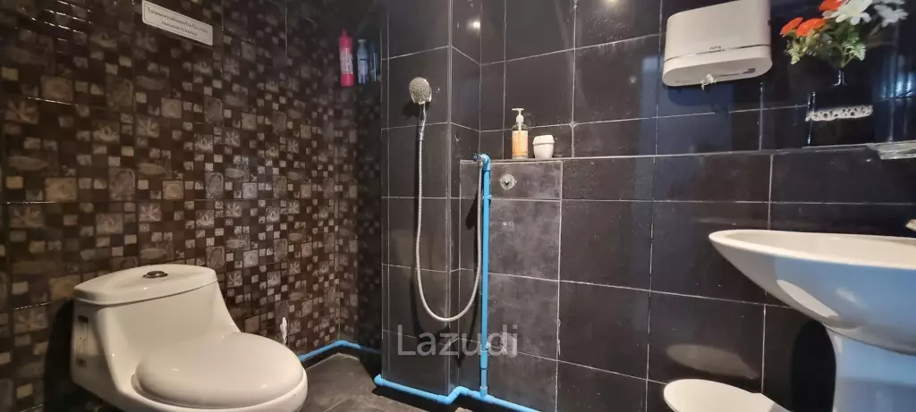 Prime Commercial Townhouse for Sale Thappraya Road