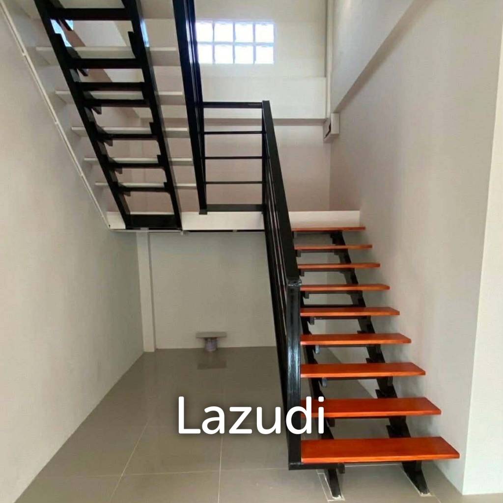Spacious 4-Bedroom Home Near Dinosaur Market, Hua Hin