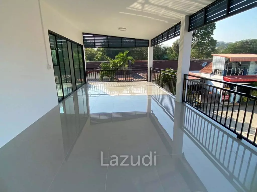 Spacious 4-Bedroom Home Near Dinosaur Market, Hua Hin