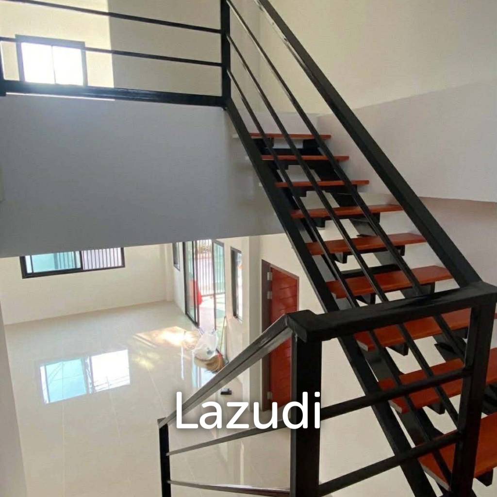 Spacious 4-Bedroom Home Near Dinosaur Market, Hua Hin